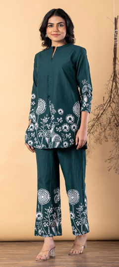 Green color Co-ords Set in Cotton fabric with Floral, Printed work