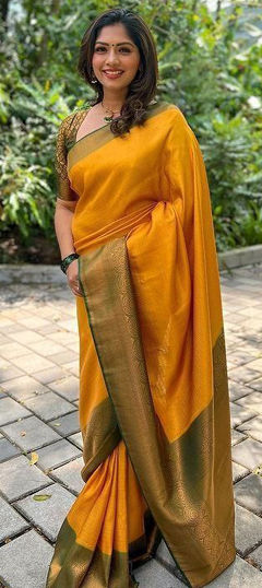 Yellow color Saree in Litchi Silk fabric with Weaving work