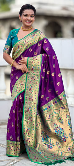 Pink and Majenta color Saree in Jacquard fabric with Weaving work