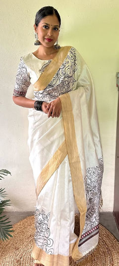 White and Off White color Saree in Cotton, Linen fabric with Digital Print work