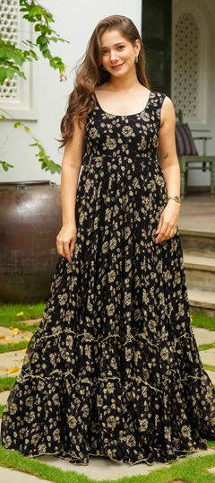Black and Grey color Gown in Georgette fabric with Digital Print work
