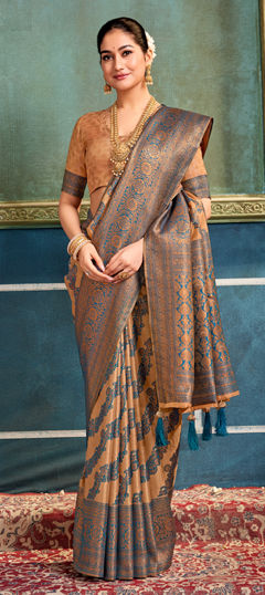 Multicolor color Saree in Silk fabric with Weaving work