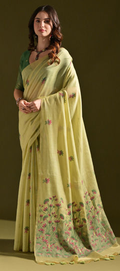 Green color Saree in Cotton fabric with Weaving work