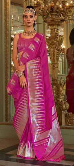 Pink and Majenta color Saree in Silk, Viscose fabric with Weaving work