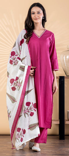 Pink and Majenta color Salwar Kameez in Cotton fabric with Thread work