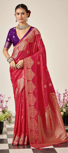 Red and Maroon color Saree in Silk fabric with Weaving work