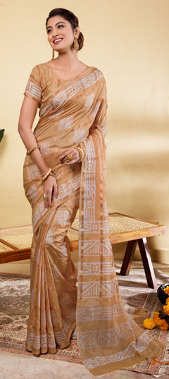 Beige and Brown color Saree in Viscose fabric with Bandhej, Printed work