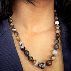 Enamel Multicolor color Necklace in Metal Alloy studded with Beads