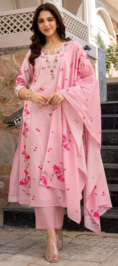 Pink and Majenta color Salwar Kameez in Chanderi Silk fabric with Floral, Printed, Weaving work