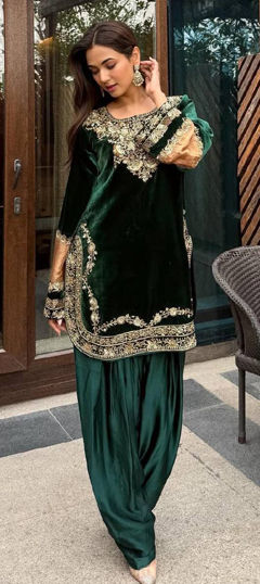 Green color Salwar Kameez in Velvet, Viscose fabric with Embroidered, Sequence, Thread work