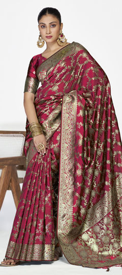 Red and Maroon color Saree in Banarasi Silk fabric with Weaving work