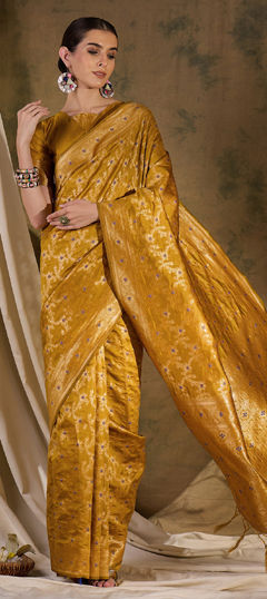 Gold color Saree in Banarasi Silk fabric with Weaving work