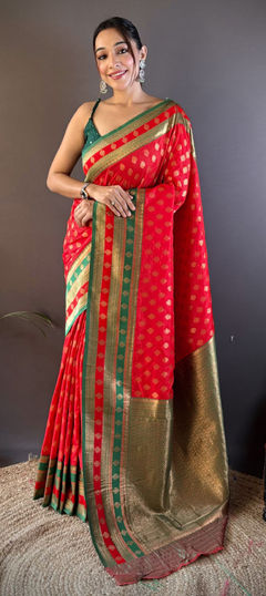 Red and Maroon color Saree in Banarasi Silk fabric with Weaving work