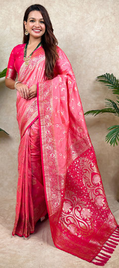 Pink and Majenta color Saree in Banarasi Silk fabric with Weaving work