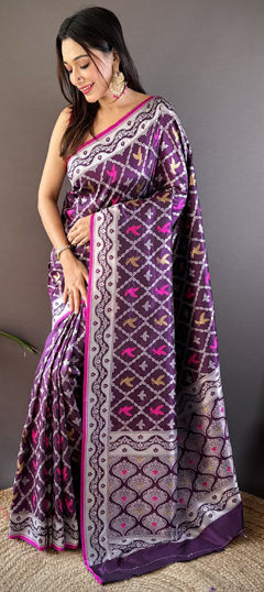 Pink and Majenta color Saree in Art Silk fabric with Weaving work