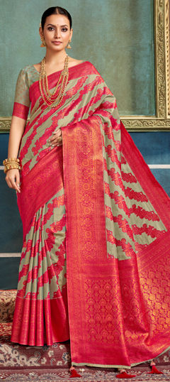 Pink and Majenta color Saree in Silk fabric with Weaving work