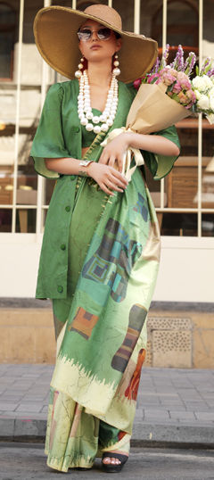 Multicolor color Saree in Silk fabric with Digital Print work