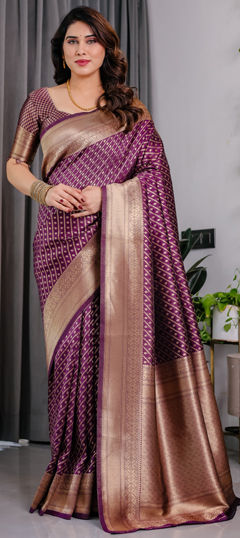 Purple and Violet color Saree in Jacquard fabric with Weaving work