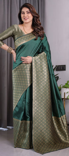Green color Saree in Jacquard fabric with Weaving work