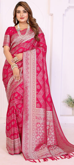 Pink and Majenta color Saree in Georgette fabric with Lehariya, Weaving, Zari work