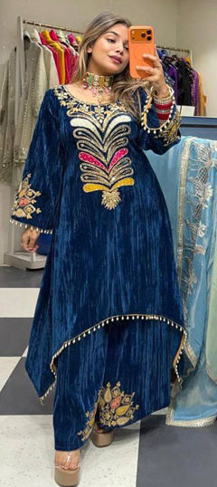 Blue color Salwar Kameez in Velvet fabric with Embroidered, Sequence, Thread work