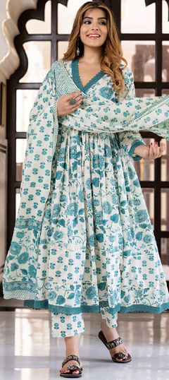Blue, White and Off White color Salwar Kameez in Cotton fabric with Floral, Printed work