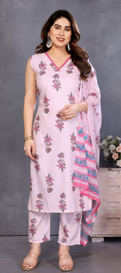 Pink and Majenta color Salwar Kameez in Rayon fabric with Floral, Printed work