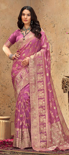 Pink and Majenta color Saree in Silk fabric with Weaving work