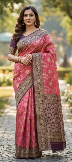 Pink and Majenta color Saree in Litchi Silk fabric with Weaving work
