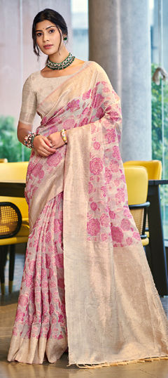 Pink and Majenta color Saree in Silk cotton fabric with Weaving work