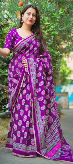 Pink and Majenta color Saree in Cotton fabric with Printed work