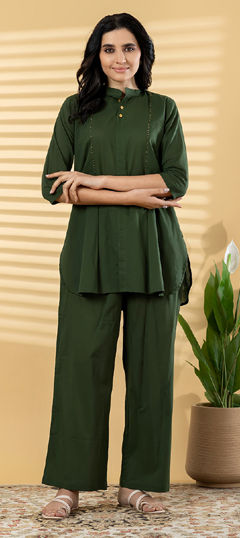 Green color Co-ords Set in Cotton fabric with Bugle Beads, Cut Dana work