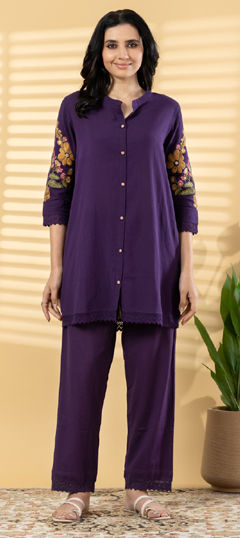 Purple and Violet color Co-ords Set in Cotton Flex fabric with Embroidered, Resham, Thread work