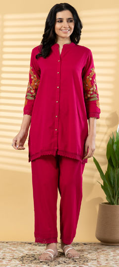 Pink and Majenta color Co-ords Set in Cotton Flex fabric with Embroidered, Resham, Sequence, Thread work