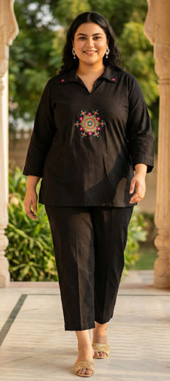 Black and Grey color Co-ords Set in Cotton fabric with Embroidered, Resham, Thread work
