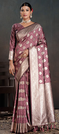 Pink and Majenta color Saree in Silk fabric with Weaving work