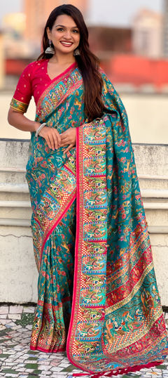 Green color Saree in Viscose fabric with Printed, Weaving work