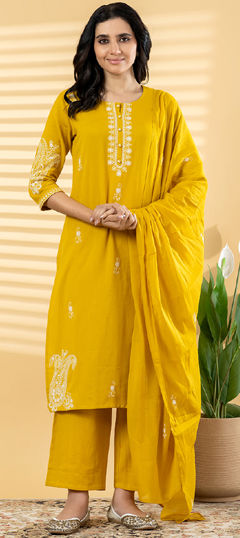 Yellow color Salwar Kameez in Cotton Flex fabric with Embroidered, Resham, Thread work