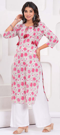 Multicolor color Kurti in Rayon fabric with Printed work