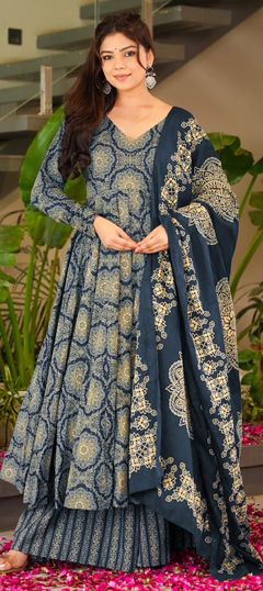 Blue color Salwar Kameez in Muslin fabric with Digital Print, Floral work