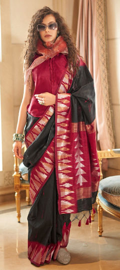 Black and Grey color Saree in Silk fabric with Weaving work