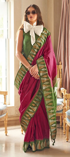 Pink and Majenta color Saree in Silk fabric with Weaving work
