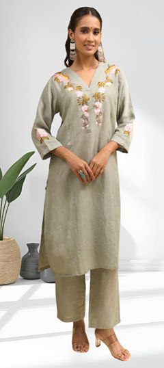 Green color Co-ords Set in Linen fabric with Embroidered work
