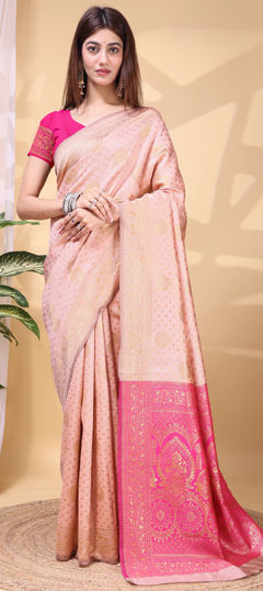 Pink and Majenta color Saree in Litchi Silk fabric with Weaving work