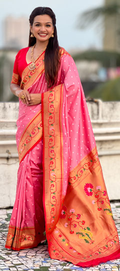 Pink and Majenta color Saree in Silk fabric with Weaving work