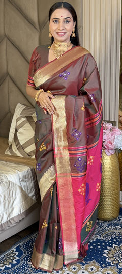 Beige and Brown color Saree in Handloom fabric with Weaving, Zari work