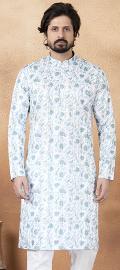 Green color Kurta in Art Silk fabric with Digital Print work