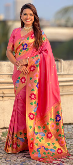 Pink and Majenta color Saree in Silk fabric with Weaving work