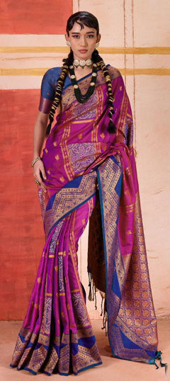 Pink and Majenta color Saree in Handloom fabric with Weaving work