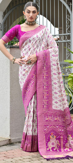 Multicolor color Saree in Banarasi Silk fabric with Weaving, Zari work